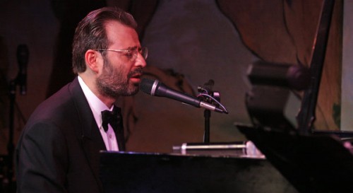 Rossano_singing_at_The_Carlyle.jpg